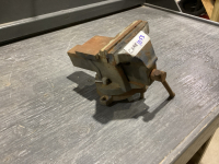 SWIVEL BASE VISE 5&rdquo;