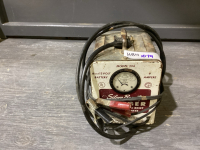 SILVER BEAUTY BATTERY CHARGER - 6 + 12VOLT, 6 AMP