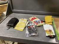 BOX OF GLOVES - 6 PAIR