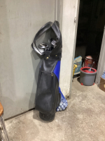 MIZUNO VINYL GOLF BAG & (10) CLUBS - MISMATCHED