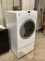 GE FRONT LOAD ELECTRIC DRYER WITH PEDESTAL