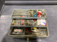 PLASTIC TACKLE BOX W/ TACKLE