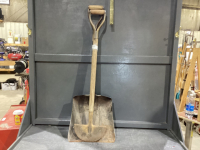 FLAT SHOVEL AND EDGER