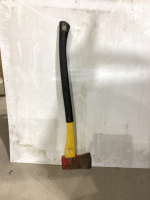 AXE W/ FIBREGLASS HANDLE
