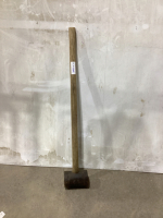 12 LB POST MAUL