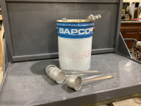 METAL BUCKET OF MEASUREMENT LADLES
