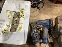 MASTERCRAFT COIL ROOFING NAILER WITH PARTIAL BOX OF NAILS