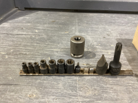 (7)TORX - FEMALE SOCKETS -3/8 + 1/4&rdquo; DRIVE, (1) APEX 3/4&rdquo; DRIVE TORX E20 , (1) 1/4&rdquo;DRIVE TORX T15 SOCKET, (1) JET T55 EXTERNAL TORX DRIVER, SNAP-ON DRAG LINK SOCKET