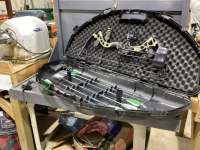 DIAMOND BY BOWTECH COMPOUND BOW IN FLAMBEAU CASE - LEFT HAND