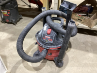 CRAFTSMAN SHOP VAC 22 LITRES, 3 HP WITH HOSES