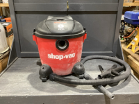 SHOP VAC - 8 GALLON 2.5 HP, HAS HOSES
