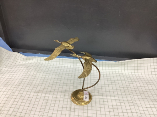 BRASS GEESE ON STAND