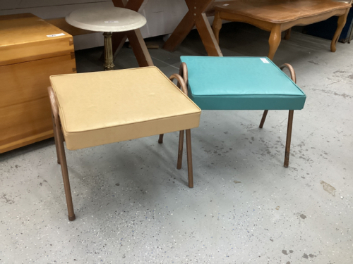 RETRO STACKING STOOLS