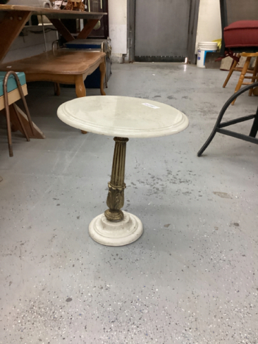 FAUX MARBLE & BRASS ROUND SIDE TABLE