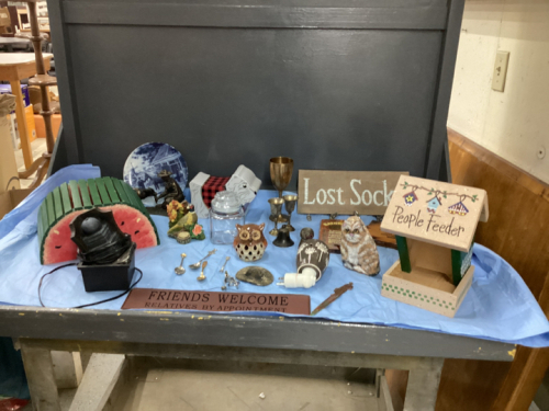 (2) BOXES MISC DECOR - "PEOPLE" SNACK FEEDER, PLUG-IN SCENTSY, FRAMES, RESIN COWBOY & CALF ORNAMENT