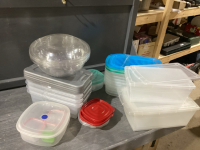 2 BOXES PLASTIC STORAGE CONTAINERS W/LIDS