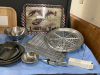 CRATE W/ BAKEWARE - ROASTER W/ LIFTER, PIE PLATES, PLASTIC TRAY, PIZZA PAN, MUFFIN TIN - 3