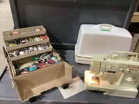 SINGER SEWING MACHINE & TOOL BOX OF SEWING NOTIONS