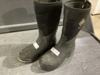 MUCK BOOTS - SIZE MENS 12