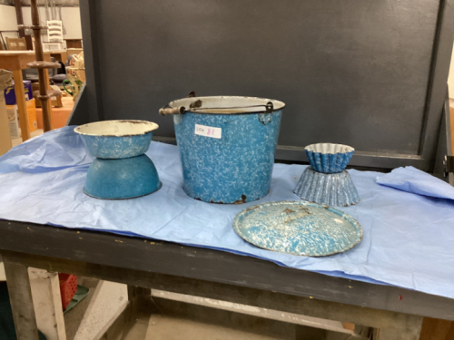 ANTIQUE ENAMEL WARE BLUE PIECES - BUCKET, (2) FLUTED BOWLS, (2) SMALLER BOWLS