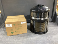 FILTER QUEEN DEFENDER AIR PURIFIER WITH REPLACEMENT FILTER