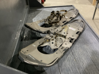 TUBBS FRONTIER SNOW SHOES 30&rdquo;