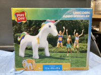 PLALY DAY UNICORN JUMBO SPRINKLER