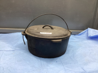LARGE CAST IRON POT W/ HANDLE