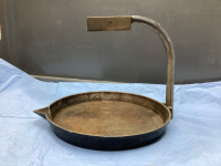 LARGE CAMPTECH CAST ALUMINUM SKILLET W/ HANDLE AND POUR SPOUT