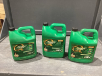 BOX OF QUAKER STATE 10W-30 OIL