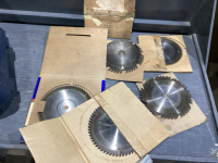 BOX OF ASSORTED SIZED SAW BLADES