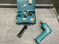 MAKITA CORDLESS 9V DRILL