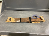 BUNDLE OF SAWS - 5 HAND SAWS