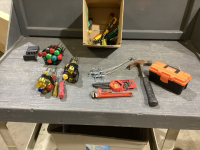BOX STANLEY CLAW HAMMER, LYNCH PINS, SCREWDRIVERS, BATTERY CHARGER, 8&rdquo; PIPE WRENCH,