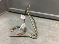 WROUGHT IRON DINNER BELL ON A HORSESHOE