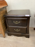 END TABLE W/ (2) DRAWERS
