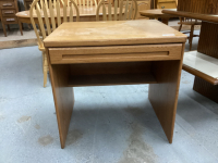 SMALL PALLISER DESK