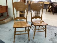 (2) VINTAGE WOOD DINING CHAIRS