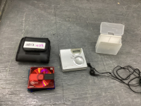 SONY WALKMAN MINI DISC RECORDER W/ RECORDABLE DISCS