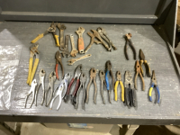 BAG PLIERS, NEEDLE NOSE, SNIPS, SLIP JOINT, ADJUSTABLE, VISE GRIPS, LINESMAN, NIPPERS, CRIMPING