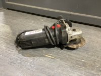 JOBMATE 4.5&rdquo; ANGLE GRINDER