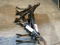 2 HARNESS HANGERS, FORK HANGER