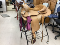 LIGHT WEIGHT 15" WESTERN PLEASURE SADDLE