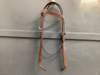 LEATHER HEADSTALL -LOOKS NEW