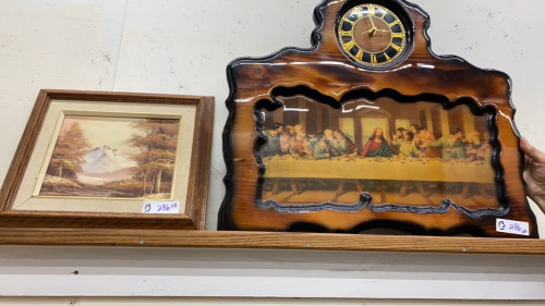 THE LAST SUPPER PICTURE IN BURNT WOOD FRAME CLOCK + MOUNTAIN SCENE PICTURE