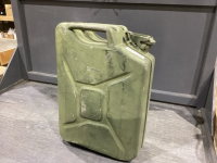 METAL JERRY CAN,