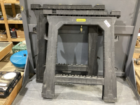 2 STANLEY PLASTIC SAW HORSED