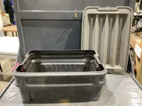 RUBBERMAID ACTION PACKER