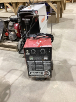 "SOLAR" BATTERY CHARGER - PORTABLE