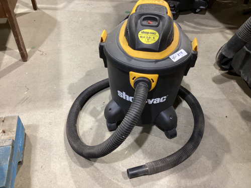 SMALL SHOP VAC 18.9 L